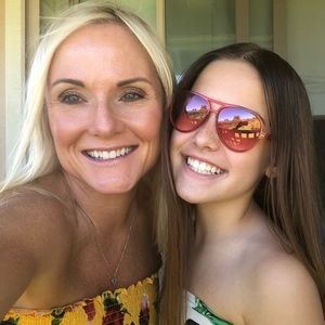 Mother and daughter duo.😊